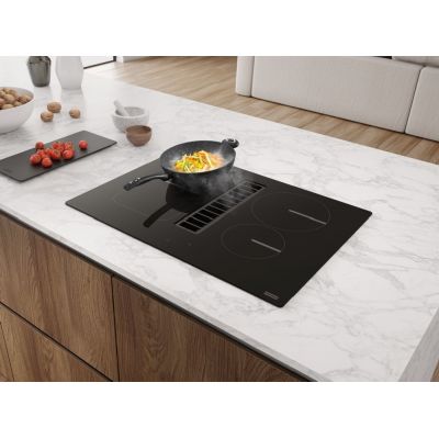 Płyta indukcyjna z okapem 70 cm blatowy czarny 3400678203 Franke Smart
