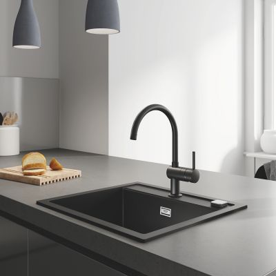 Bateria kuchenna stojąca czarna 32917KS0 Grohe Minta