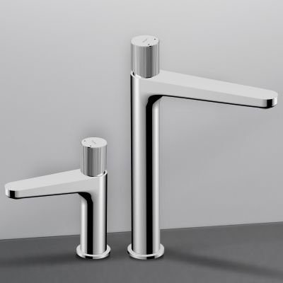 Ksuro 02 10005010 bateria umywalkowa stojąca chrom