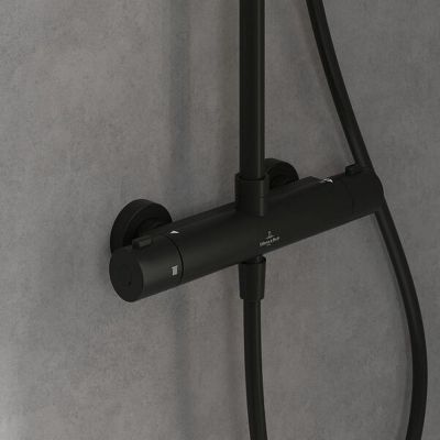 Zestaw prysznicowy ścienny termostatyczny z deszczownicą czarny TVS109002000K5 Villeroy & Boch Universal Showers