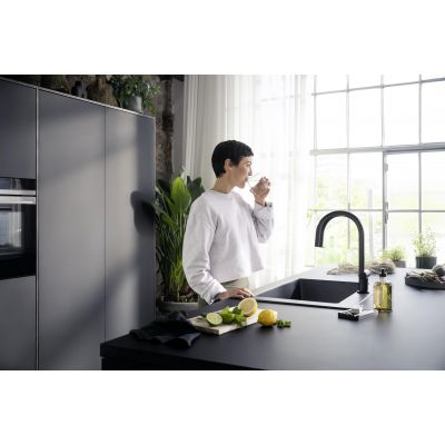 Hansgrohe Aqittura M91 76836670 bateria kuchenna z filtrem stojąca czarna