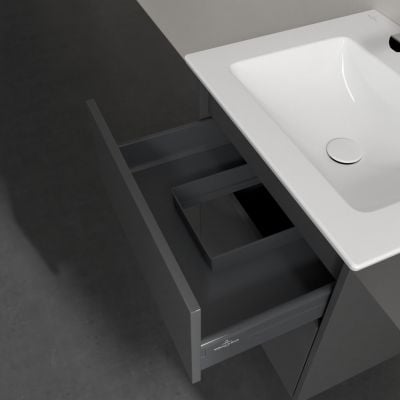 Umywalka z szafką i lustrem S00300FPR1 Villeroy & Boch Finero